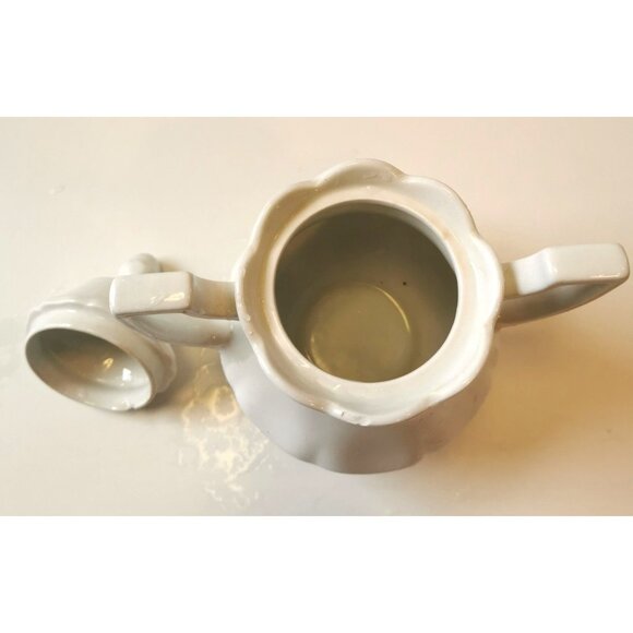 Vintage Royal Staffordshire Heirloom Ironstone Lidded Sugar Bowl and Creamer - Picture 11 of 16